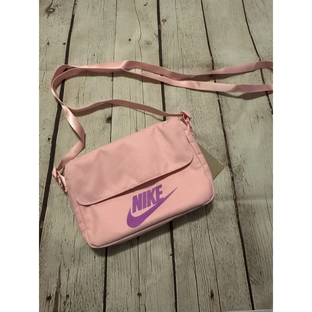 Nike Futura 365 Crossbody Bag 3L Medium Soft Pink CW9300-690 Womens
